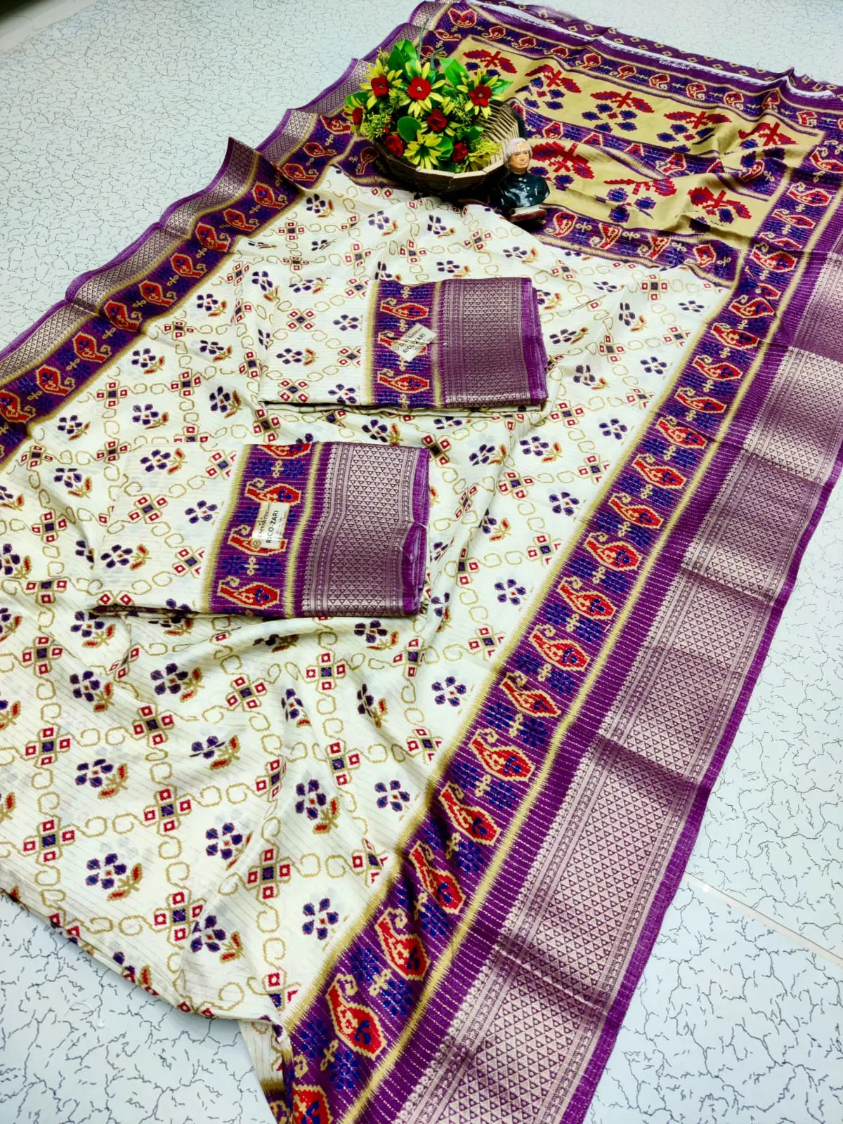 Patola Paisley Print Silver Zari Semi Silk Saree